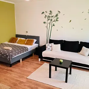 https://like-apartman.egerhotels.net